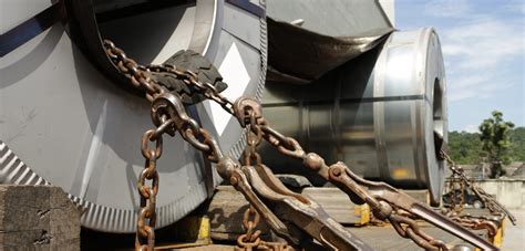 Using Chain Binders to Safely Tie Down Heavy Cargo